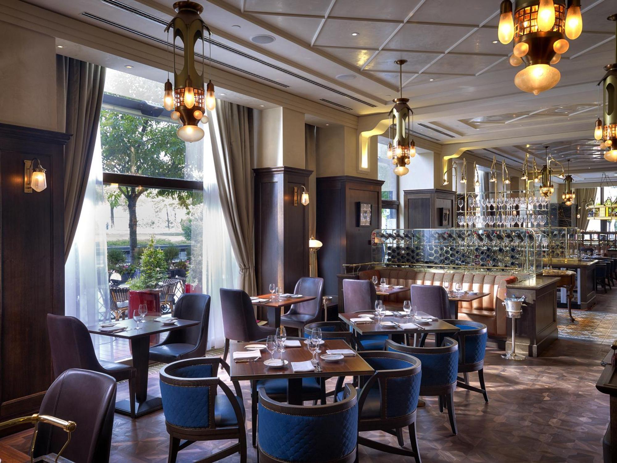Four Seasons Hotel Gresham Palace Budapest — Photos 1